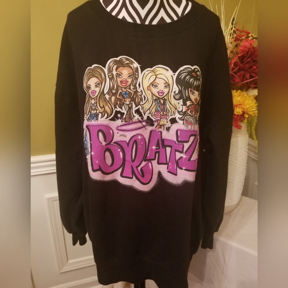 Girl's Bratz Doll Group Long Sleeve Sweatshirt Black XL